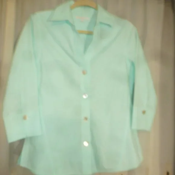 Foxcroft Button- front ,Crisp, Easy-Care, Non-Iron Cotton Shirt Sz 4 - Picture 3 of 10